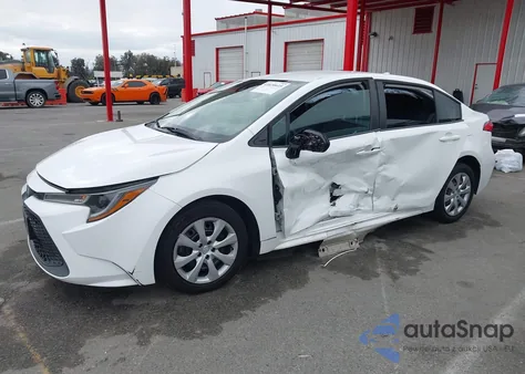 2020 Toyota Corolla Le z USA, uszkodzony, nr VIN 5YFEPRAE6LP001339